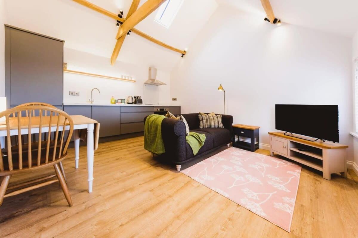 The Hay Barn - Hopewell Villa Бристол Екстериор снимка